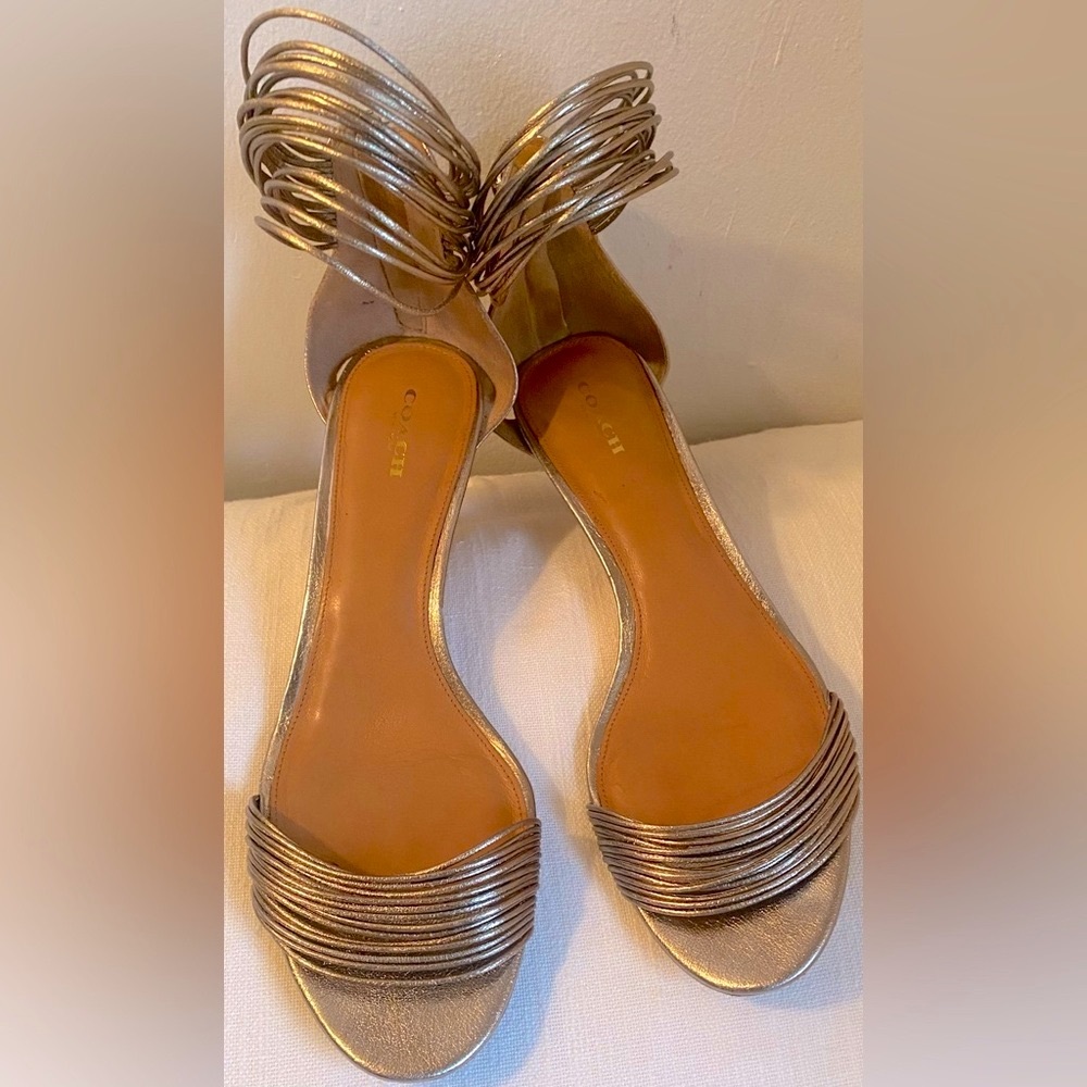 COACH Gorgeous Gold Leather Strappy  Heels•Size  11B • Perfectly Versatile